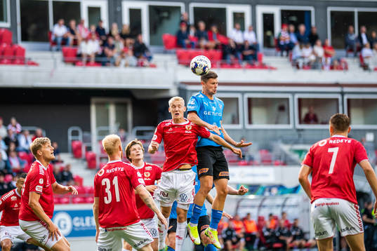 Kalmars Carl Gustafsson och Halmstads Marcus Antonsson