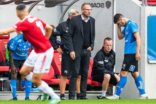 Halmstads Edvin Kurtulus lämnar plan på grund av skada
