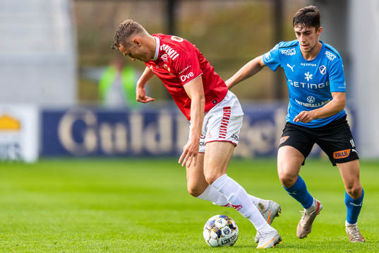 Kalmars Piotr Johansson och Halmstads Emil Tot Wikström