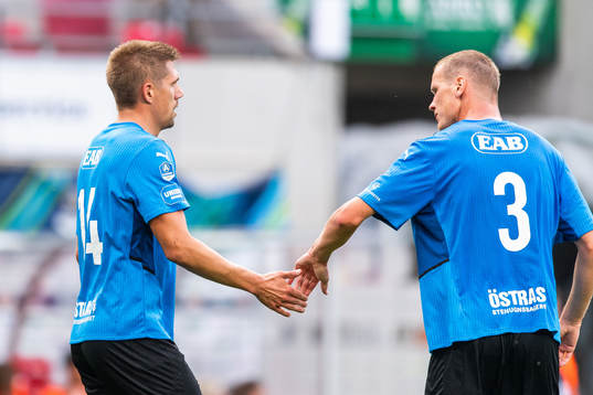 Halmstads Mikael Boman jublar med Alexander Berntsson