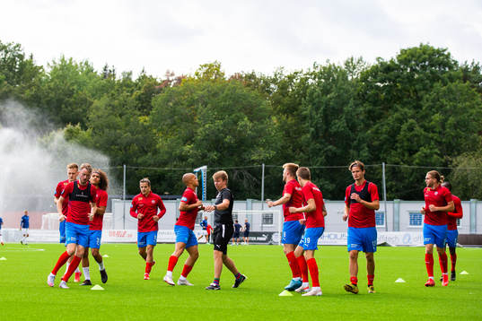 Helsingborgs spelare värmer upp