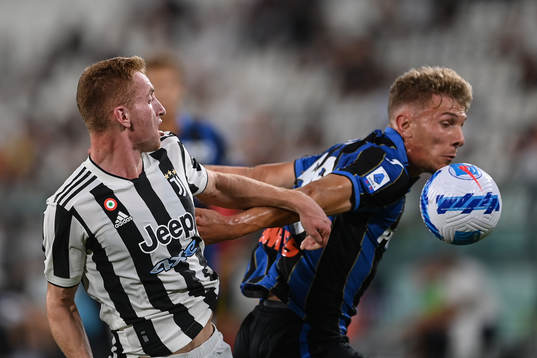 Juventus Dejan Kulusevski och Atalantas Matteo Lovato