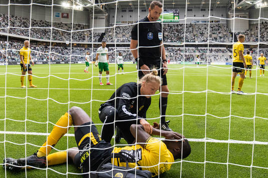 Elfsborgs Maudo Lamine Jarjué med en befarad skada