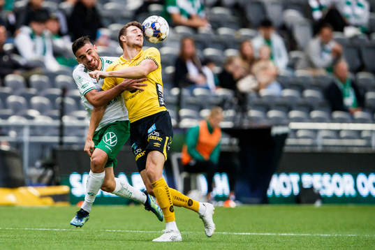 Hammarbys Aljosa Matko och Elfsborgs Christopher McVey