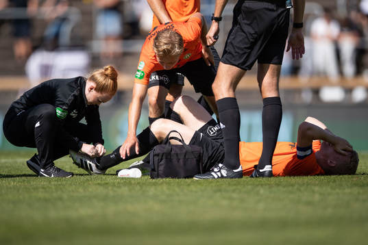 Västerås Simon Johansson får vård