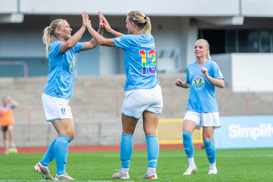 Malmö FFs Madeleine Hejde och Annelie Nilsson jublar