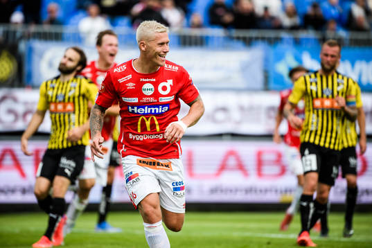 Degerfors Victor Edvardsen jublar