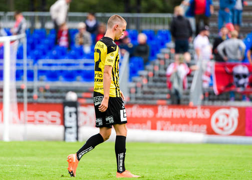 Häckens Tobias Carlsson deppar