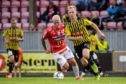 Degerfors Victor Edvardsen och Häckens Gustav Berggren
