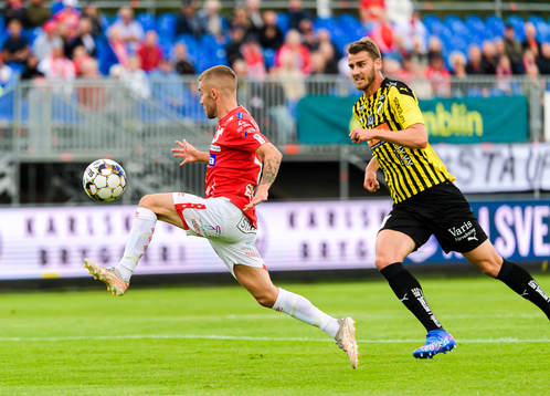 Degerfors Anton Kralj och Häckens Johan Hammar