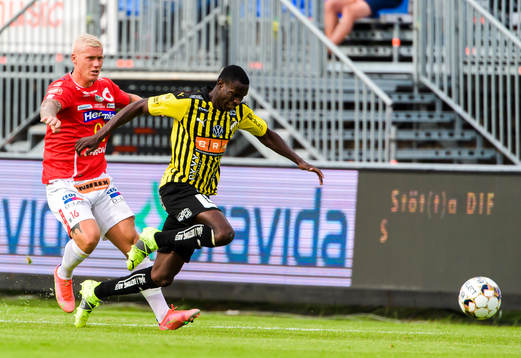 Degerfors Victor Edvardsen och Häckens Godswill Ekpolo