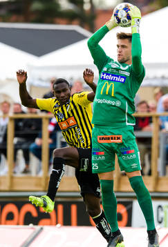 Häckens Godswill Ekpolo  och Degerfors Jeffrey Gal