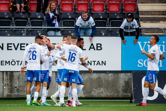 IFK Norrköpings Isak Bergmann Johannesson jublar med