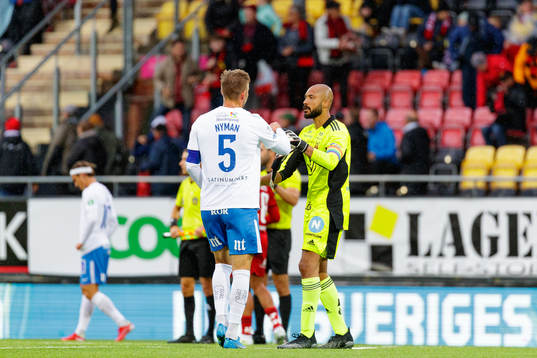 IFK Norrköpings Christoffer Nyman tackar Östersunds