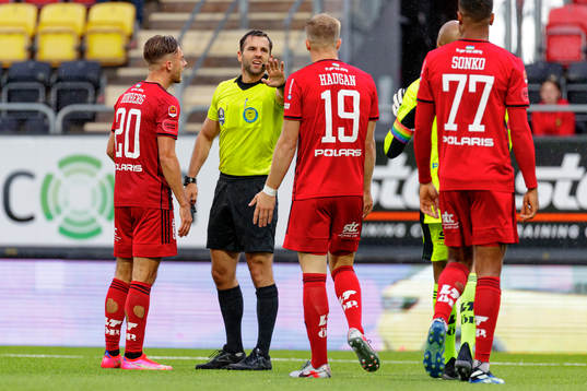 domare Granit Maqedonci i samtal med Östersunds Felix
