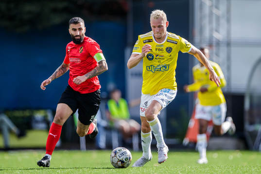 Vasalunds Charbel Georges och Falkenbergs Adam Bergmark