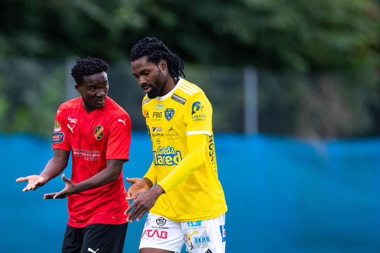 Vasalunds Anthony Wambani och Falkenbergs Kwame Kizito