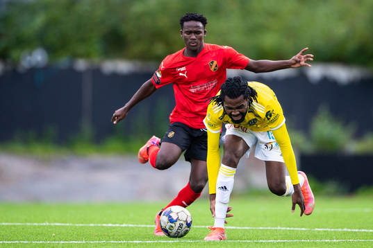 Bläddra bland fler bilder av Fotboll, Superettan, Vasalund - Falkenberg