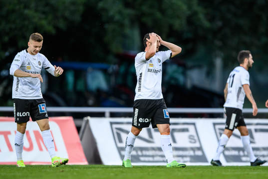Örebros Agon Mehmeti deppar