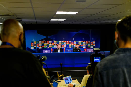 Hjalmar Tell, press officer and Jon Dahl Tomasson, head