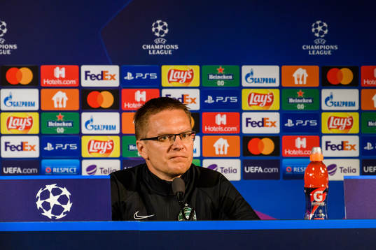 Head coach Valdas Dambrauskas