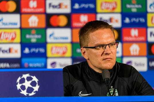 Head coach Valdas Dambrauskas