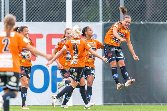 Alice Nilsson of Kristianstad celebrates