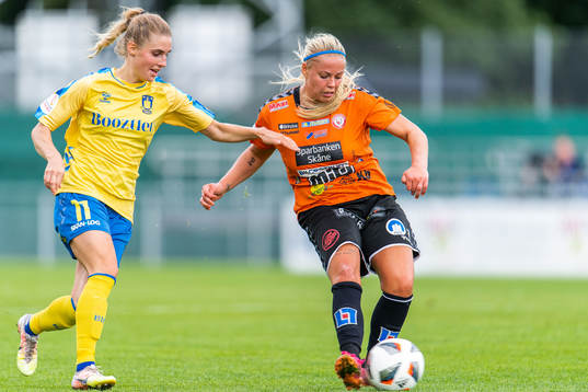 Cecilie Buchberg of Bröndby and Therese Sessy Åsland of