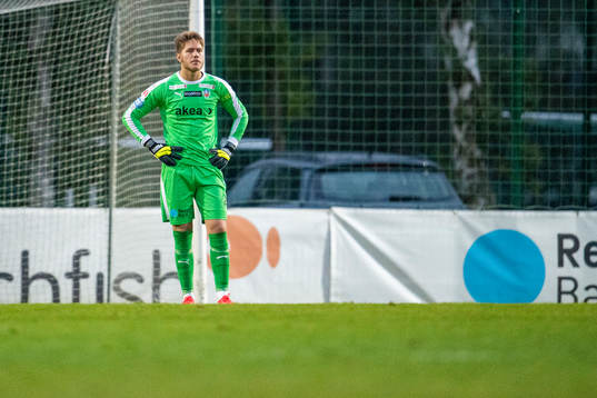 Helsingborgs målvakt Kalle Joelsson deppar