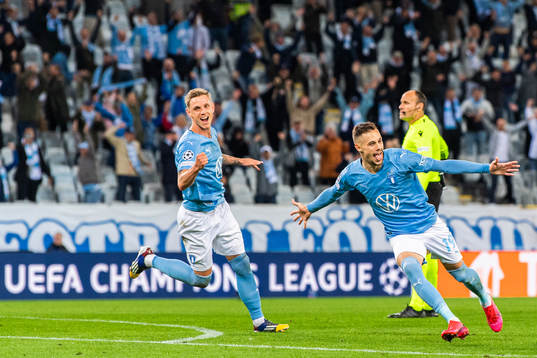 Veljko Birmancevic of Malmö FF celebrates scoring 1-0