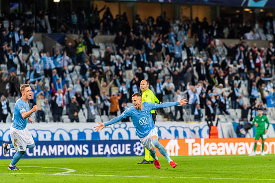Veljko Birmancevic of Malmö FF celebrates scoring 1-0