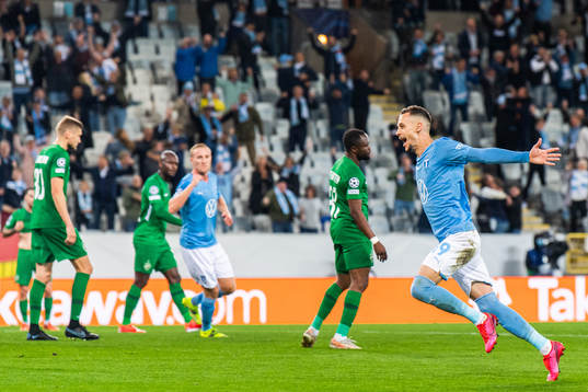 Veljko Birmancevic of Malmö FF celebrates