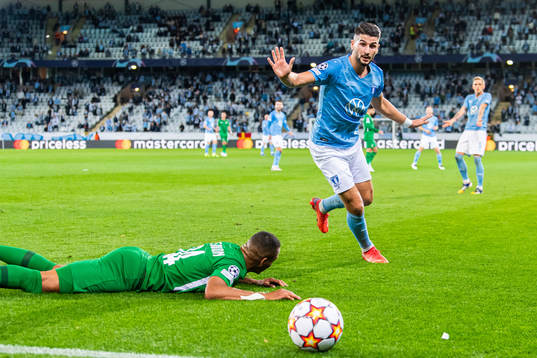 Olivier Verdon of Ludogorets and Antonio Colak of Malmö FF