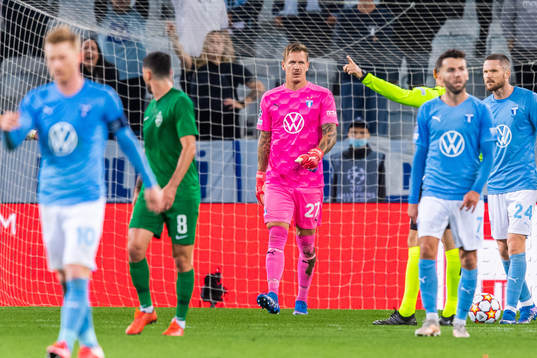 Goalkeeper Johan Dahlin of Malmö FF