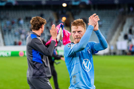 Anders Christiansen of Malmö FF celebrates