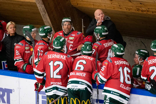 Frölundas assisterande tränare Anders Burström  i time