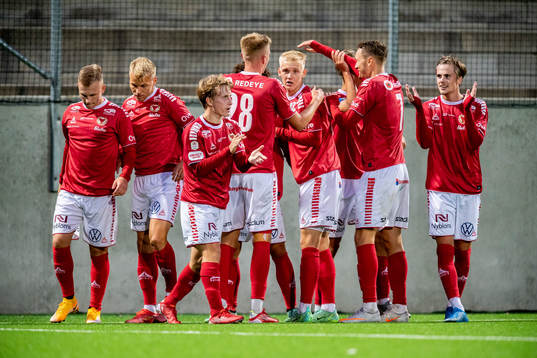 Kalmars spelarna jublar
