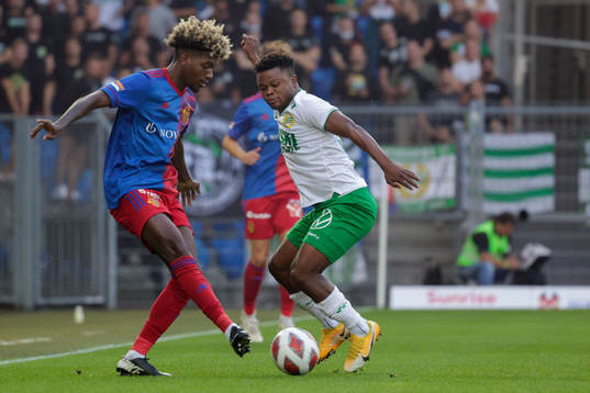 Andy Pelmard of Basel and Akinkunmi Amoo of Hammarby