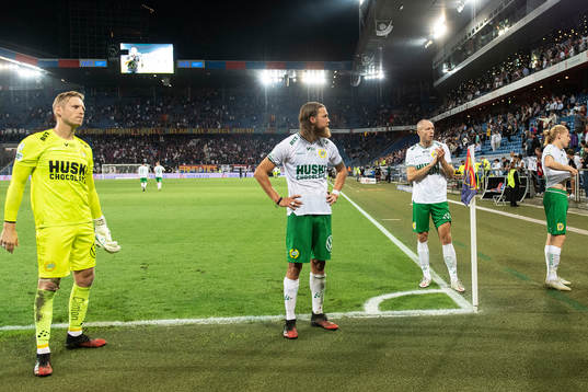 goalkeeper David Ousted, Björn Paulsen, Jon Gudni Fjoluson