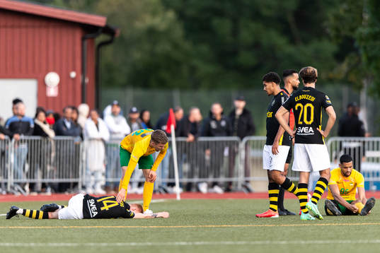 s Lucas Forsberg har ont