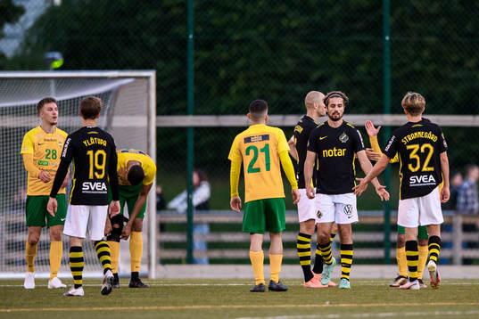 s Zack Elbouzedi och Tom Strannegård