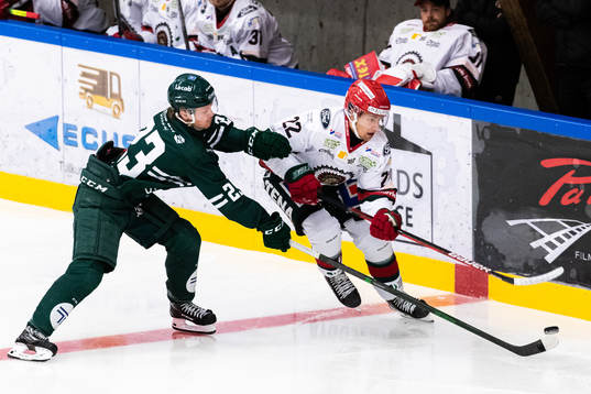 Färjestads Samuel Eriksson och Frölundas Linus Nässén