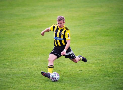 IFK Hässleholms Amel Crnalic i matchen i div. 2 Södra