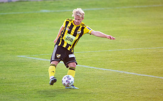 IFK Hässleholms Victor Holmberg i matchen i div. 2 Södra