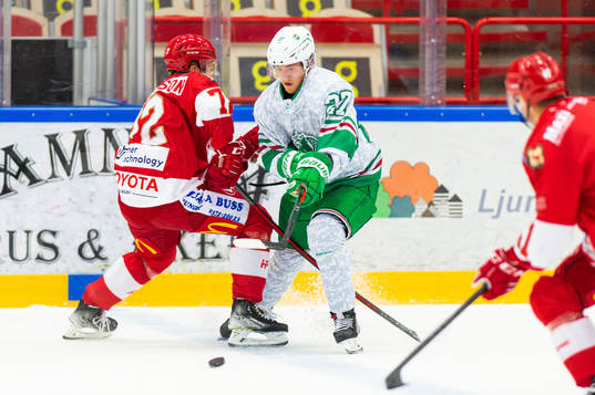 Troja/Ljungbys  Jesper Emanuelsson och Rögles Linus Sjödin