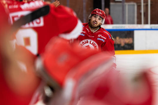 Troja/Ljungbys  Kevin Karlsson jublar