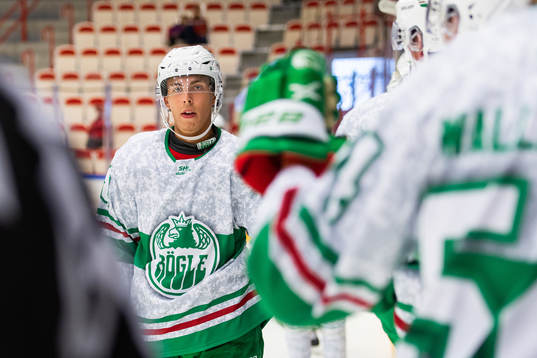 Rögles Samuel Johannesson jublar