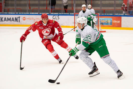 Rögles Samuel Jonsson och Troja/Ljungbys Julius Vähätalo