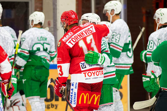 Troja/Ljungbys Tobias Törnqvist och Rögles Samuel Jonsson
