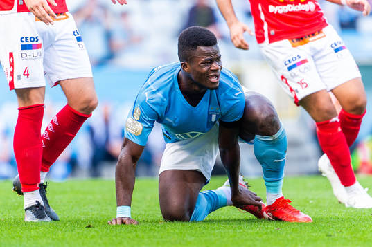 Malmö FFs Malik Abubakari har ont